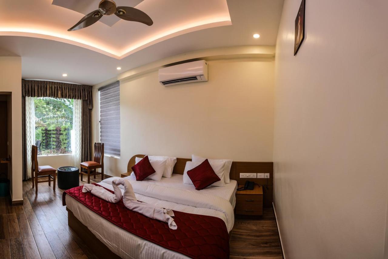 Hormuz Inn Kolattupuzha Exterior foto
